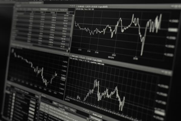 📈 Strategy Shifts Capital Raise to Preferred Stocks as Common Share Issuance Loses Allure